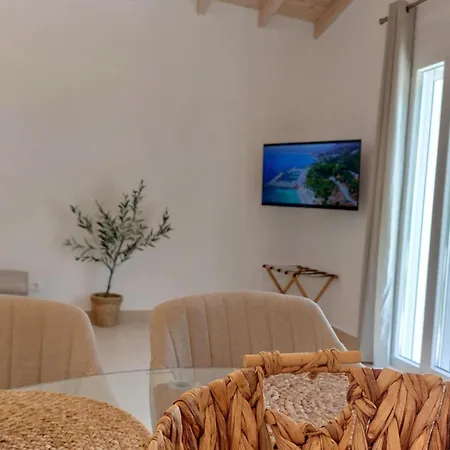 Eleni No3 Apartment